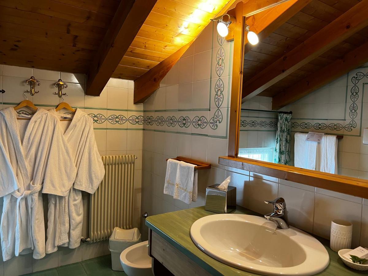 Kaiserkrone Charming Retreat Dimaro Kültér fotó